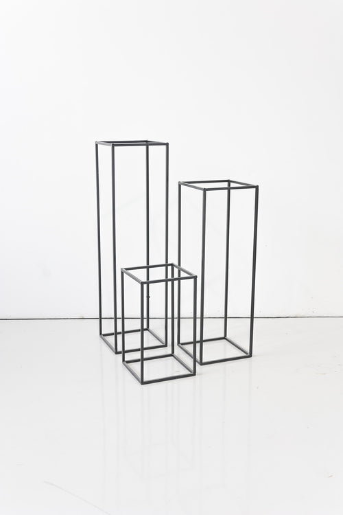 Wire Plinths - Black (3)